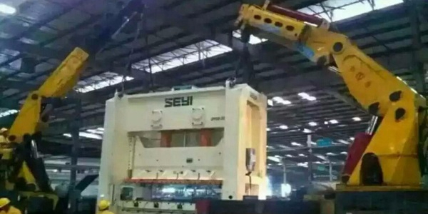 重型設(shè)備搬運如何選擇吊點|  重型設(shè)備搬運公司哪家好？